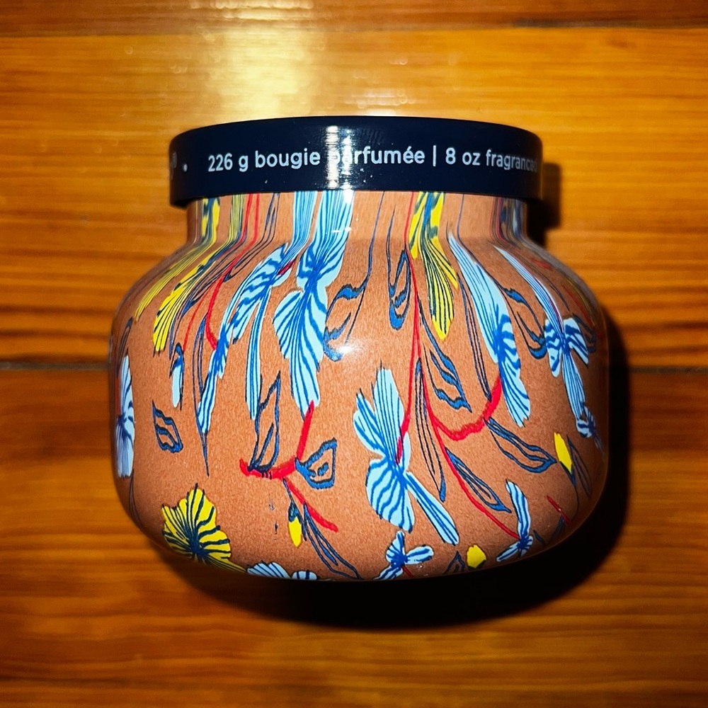 CAPRI BLUE x ANTHROPOLOGIE Volcano Flowers Candle - Picture 4 of 5